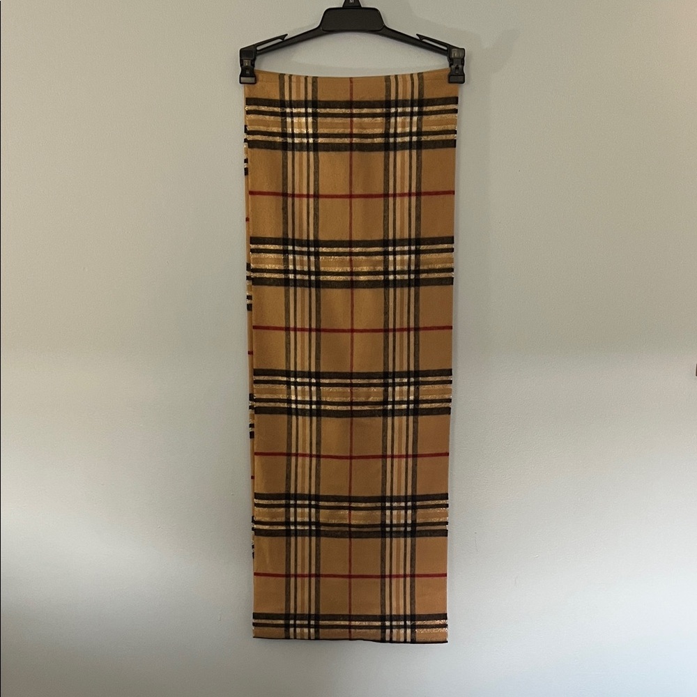 V. Fraas Cashmink 100% Acrylic plaid scarf